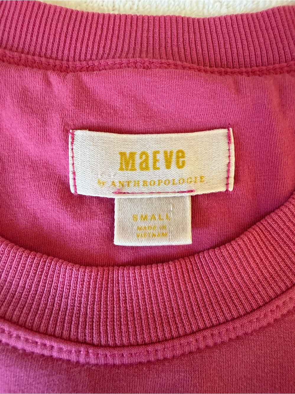 Maeve by anthropologie Fuchsia Twist-Front Crop Long Sleeve Sweatshirt - Picture 3 of 6